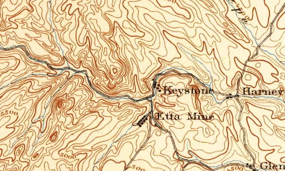 Detail of an 1894 U.S. Geological Survey map showing the small settlement of Keystone in a creek valley among steep hills, with the Etta Mine just to the south